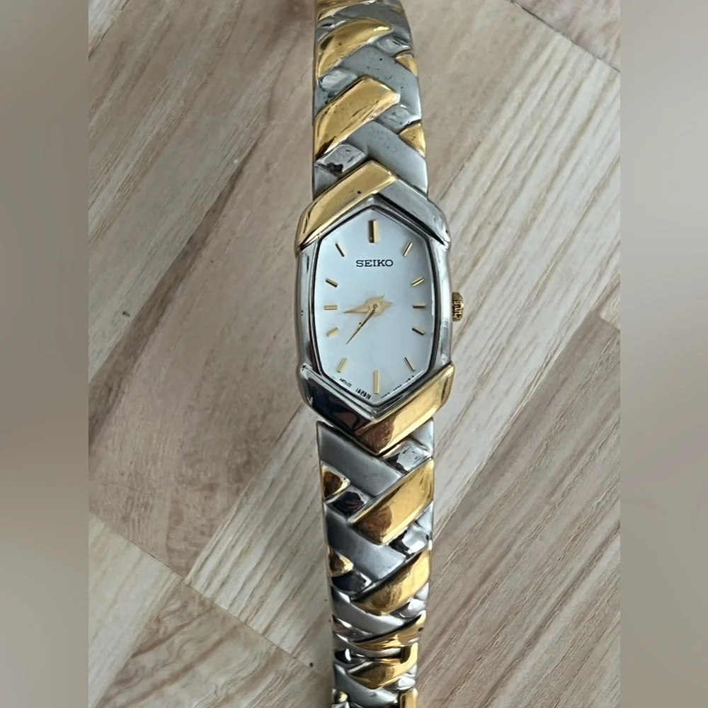 Seiko Ladies Watch Vintage Two Tone Braided Bracelet White Hexagonal Dial